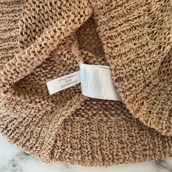 NWT J Crew Top Women’s M Tan Textured Sweater Tee Loose Knit Boho - pull flaws - Picture 11 of 12